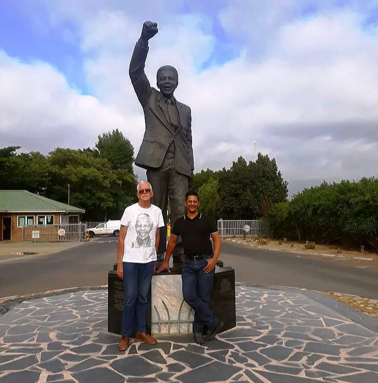 Nelson Mandela statue at Drakenstein Prison